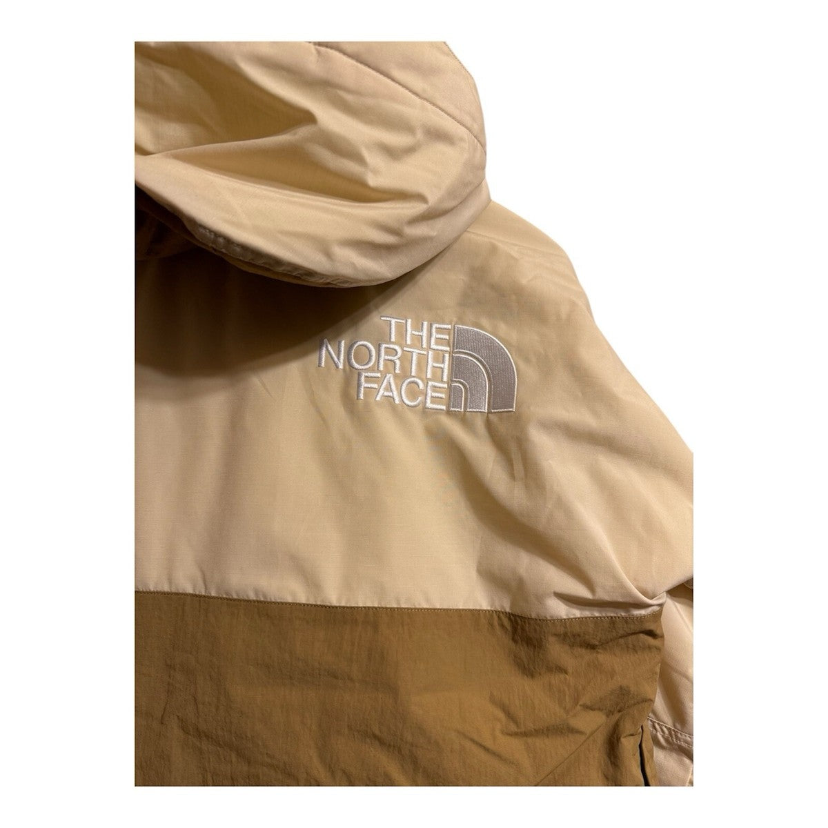 Xhup The North Face Women’s Anorak Windbreaker – Beige/Brown